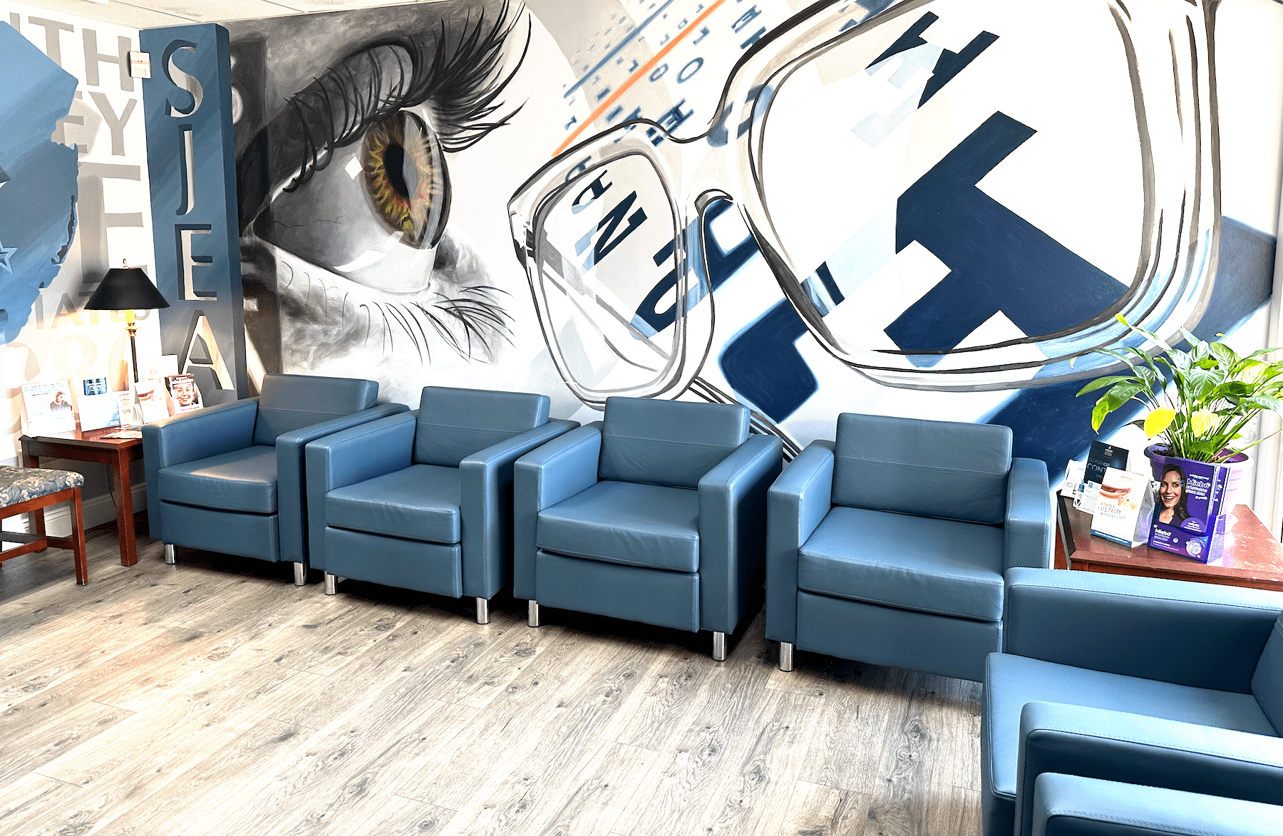 South Jersey Eye Associates in Bridgeton waiting area