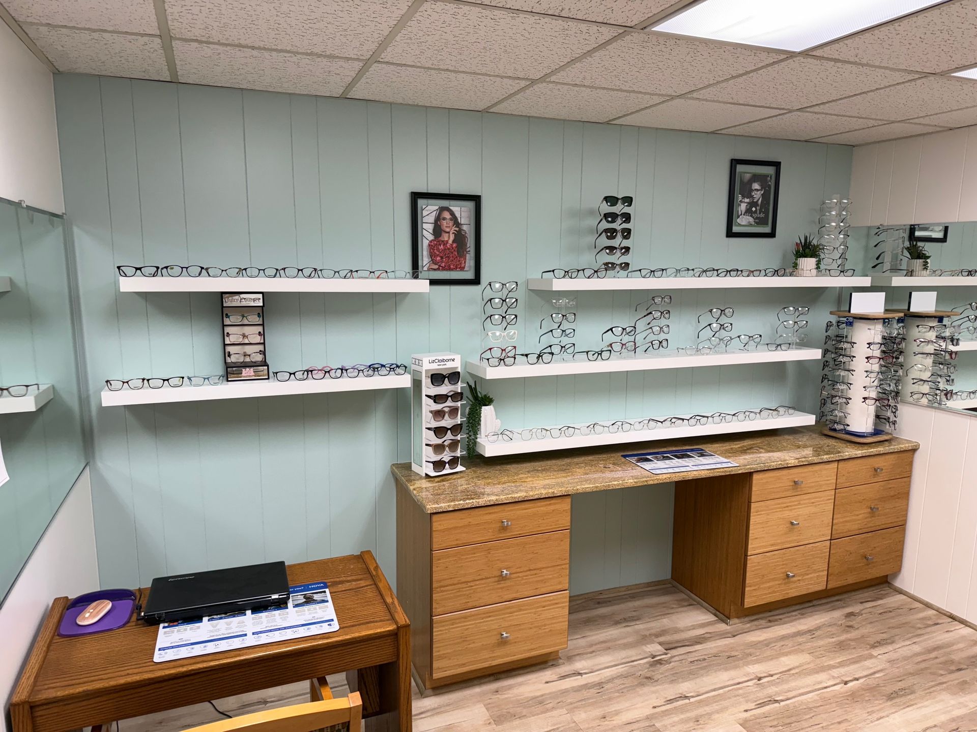 Advanced eye care technology service