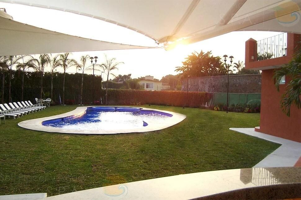 SOL PLACER Y AGUA SA DE CV