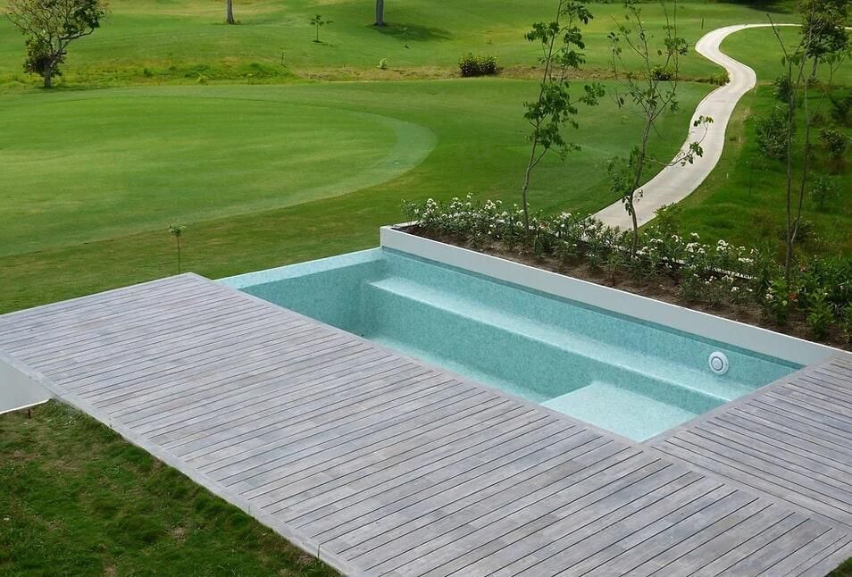 SOL PLACER Y AGUA SA DE CV