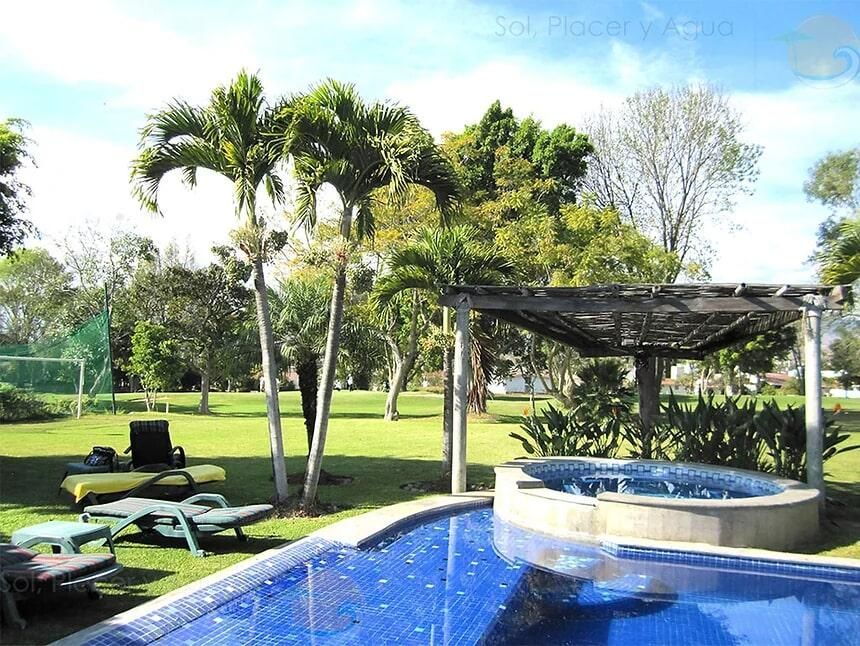 SOL PLACER Y AGUA SA DE CV