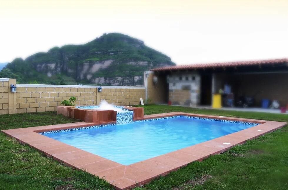 SOL PLACER Y AGUA SA DE CV