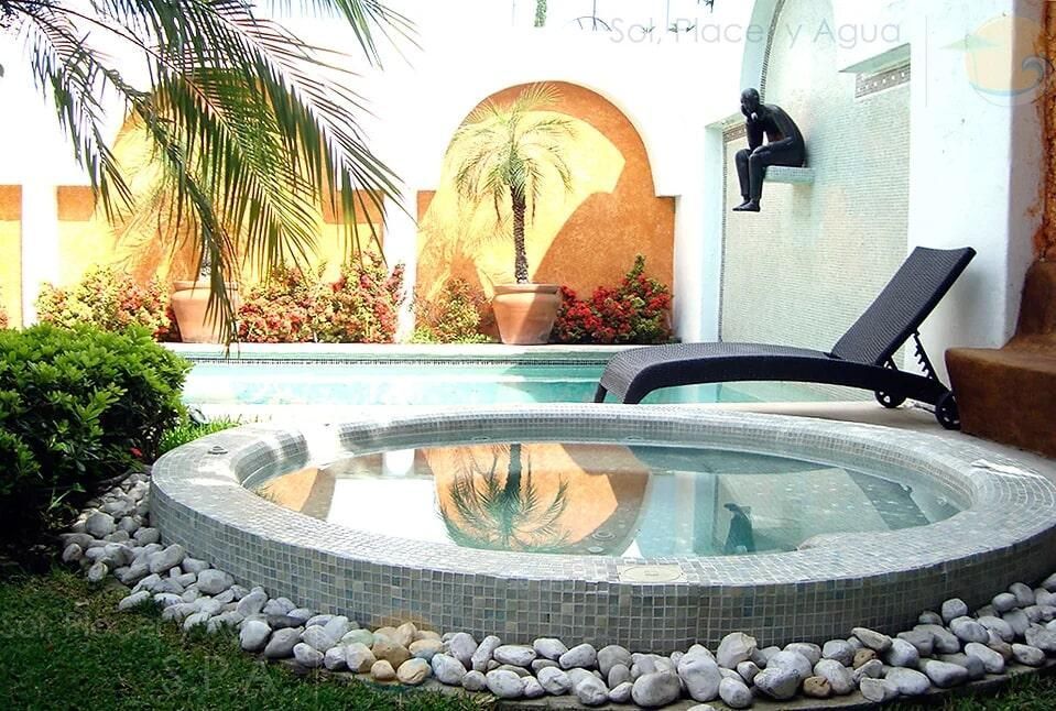 SOL PLACER Y AGUA SA DE CV