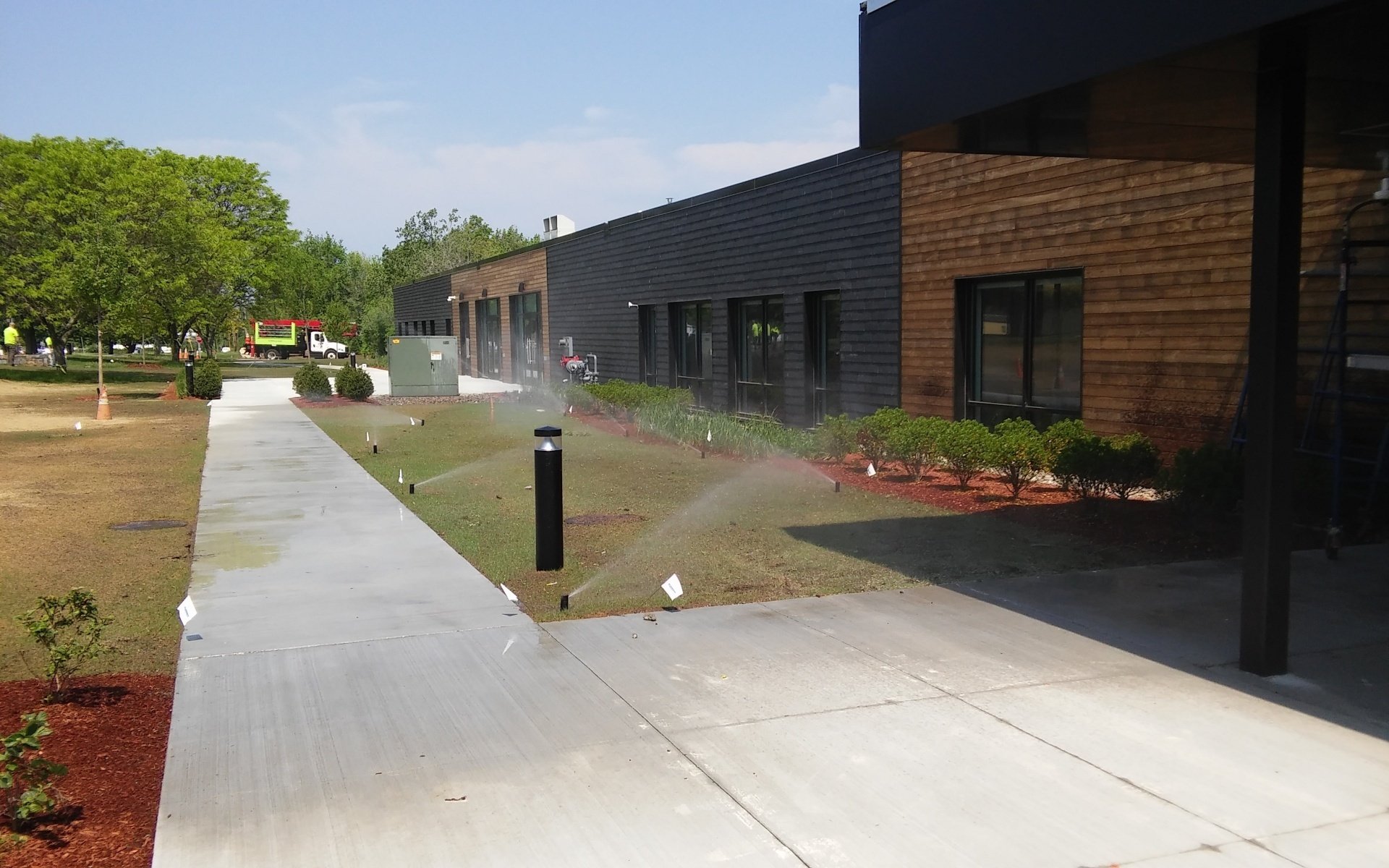 flex content center tailwind