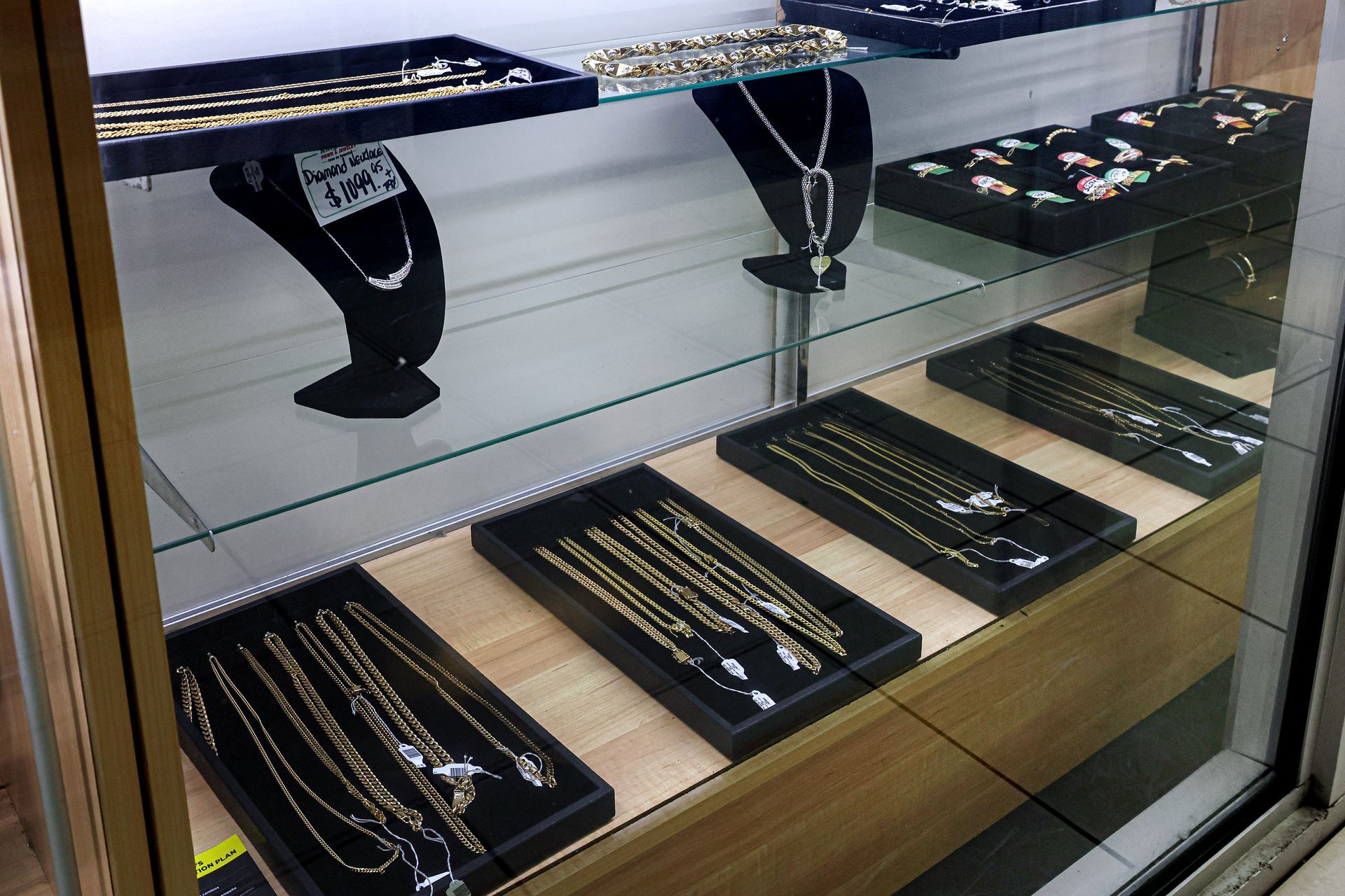 Jewelry for sale in Pembroke Park
