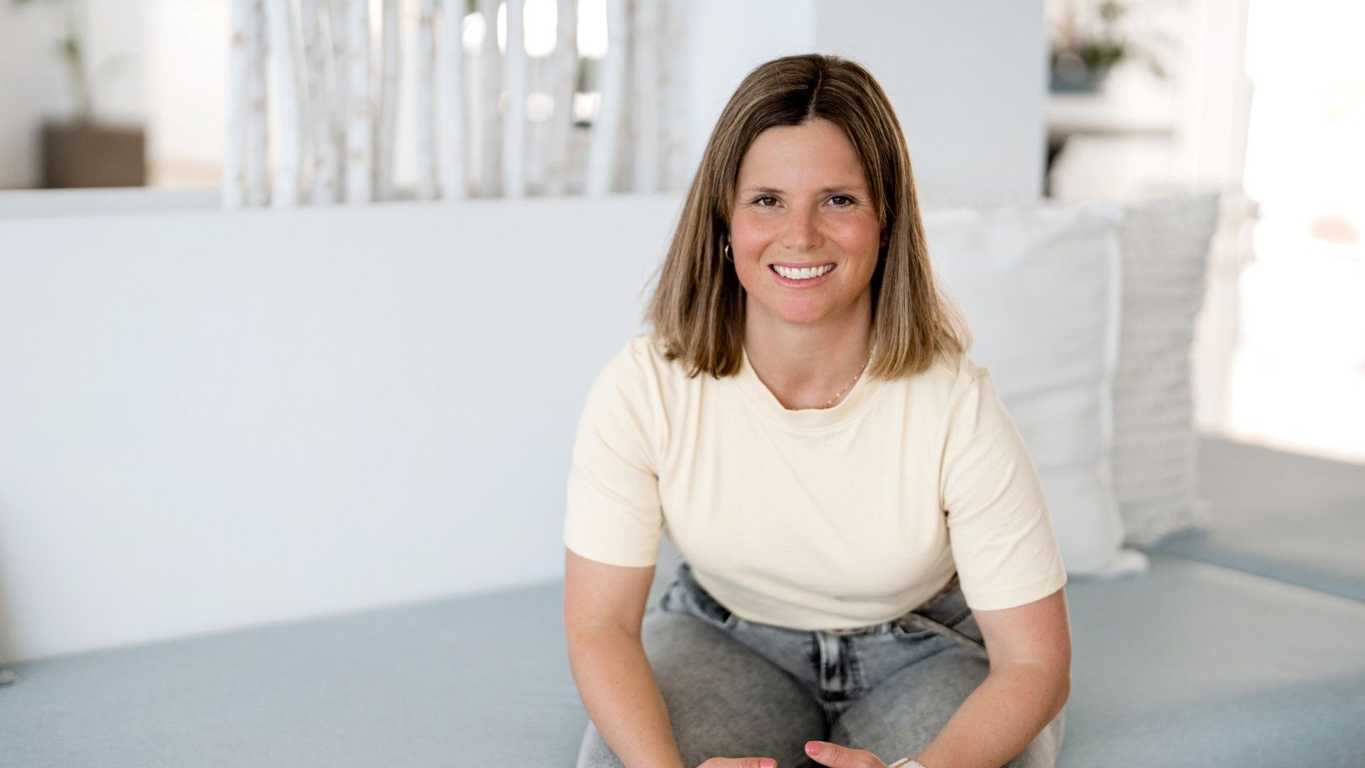 Julia Baur, Website-Begleiterin für Solo-Unternehmer:innen