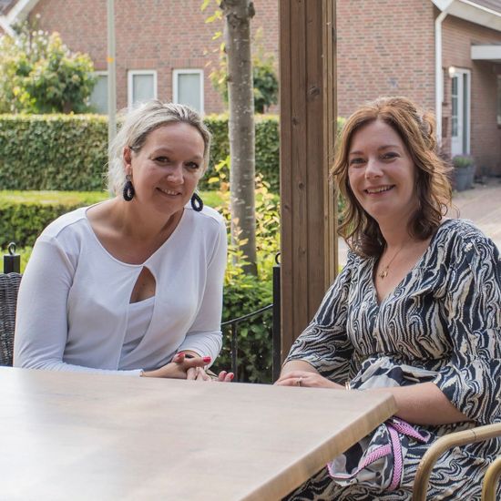 Foto van Marie-José Peters-Boerman en Suzan Kroes-Wassenberg