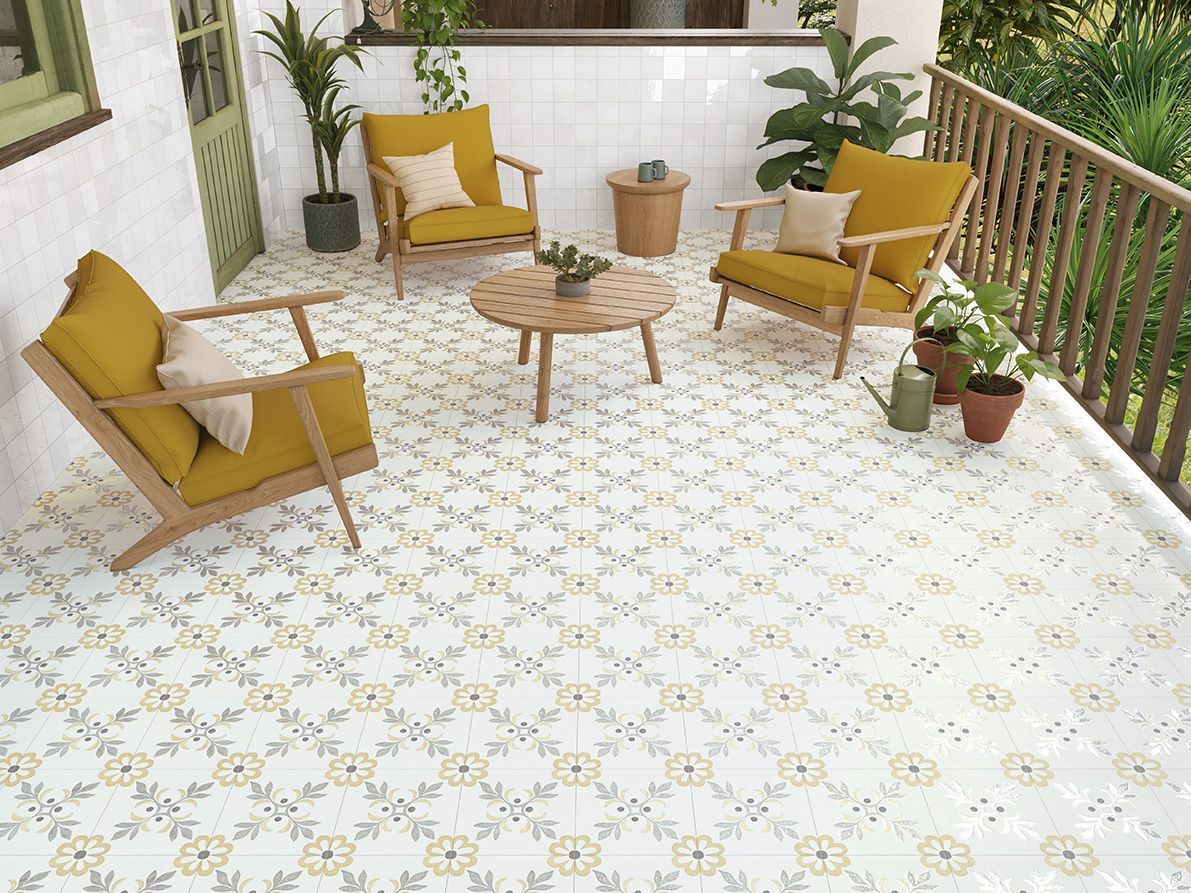 Llevant Yellow Garden