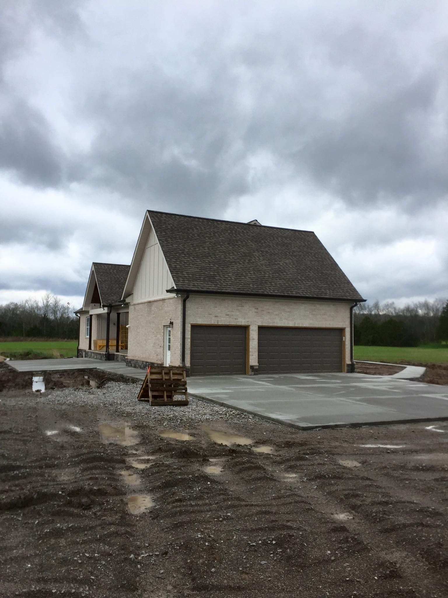 custom concrete driveway middle tn