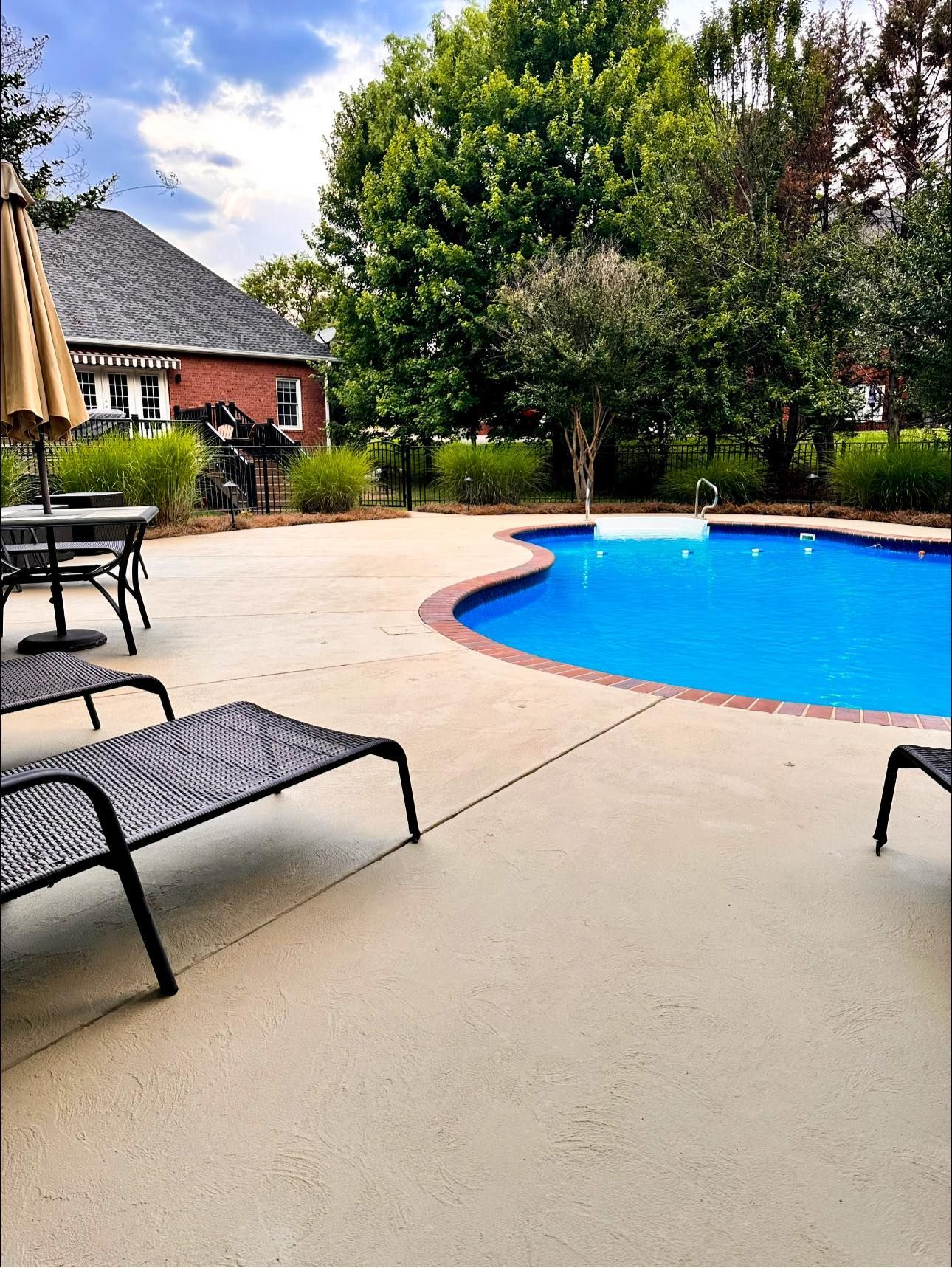 custom concrete pool deck