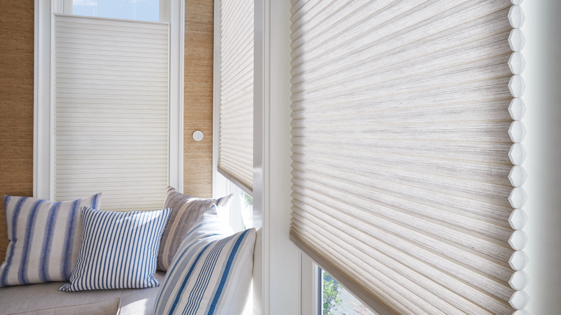 Hunter Douglas Duette® Cellular Shades