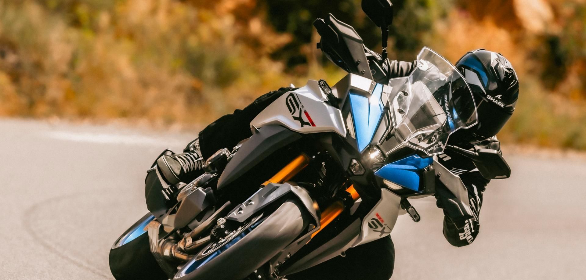 Suzuki GSX-S1000 GX. Das Crossover Superbike!