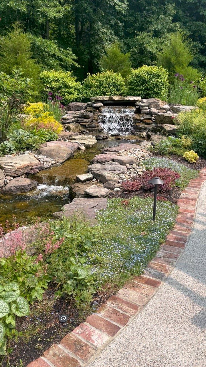 landscaping contractor