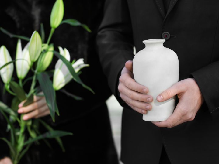 Traditional Burial vs. Cremation: Understanding Your Options in Massachusetts