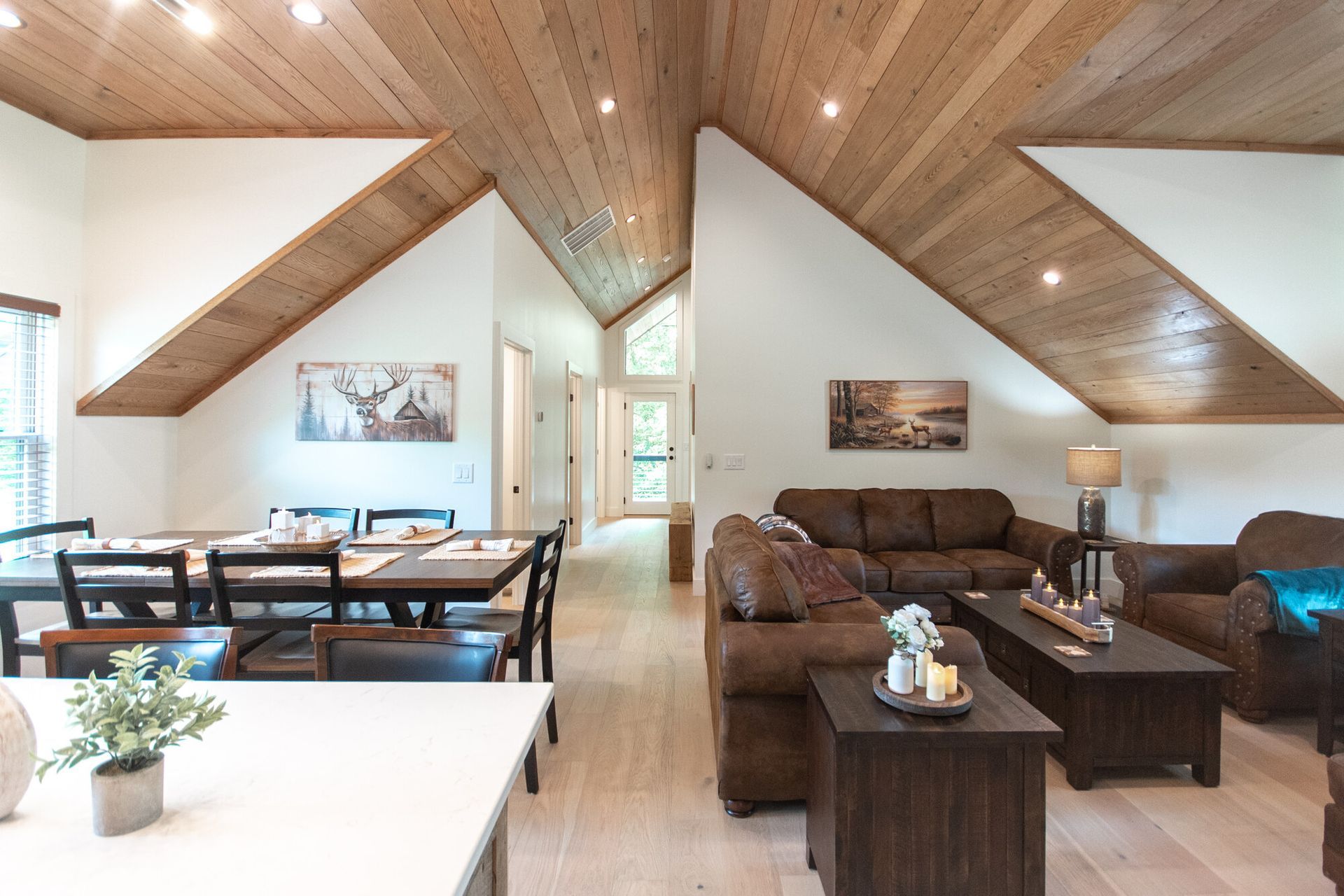 eagles-nest-bedroom