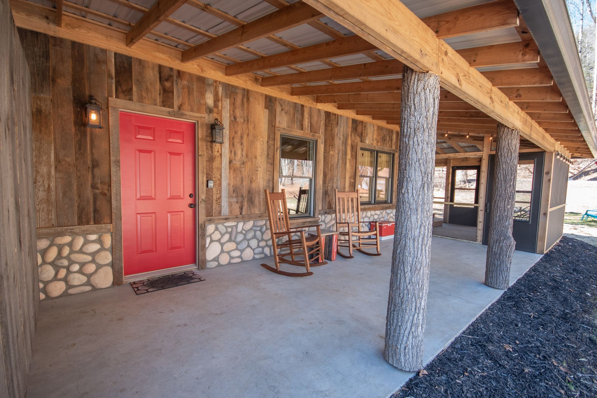 bears-den-porch