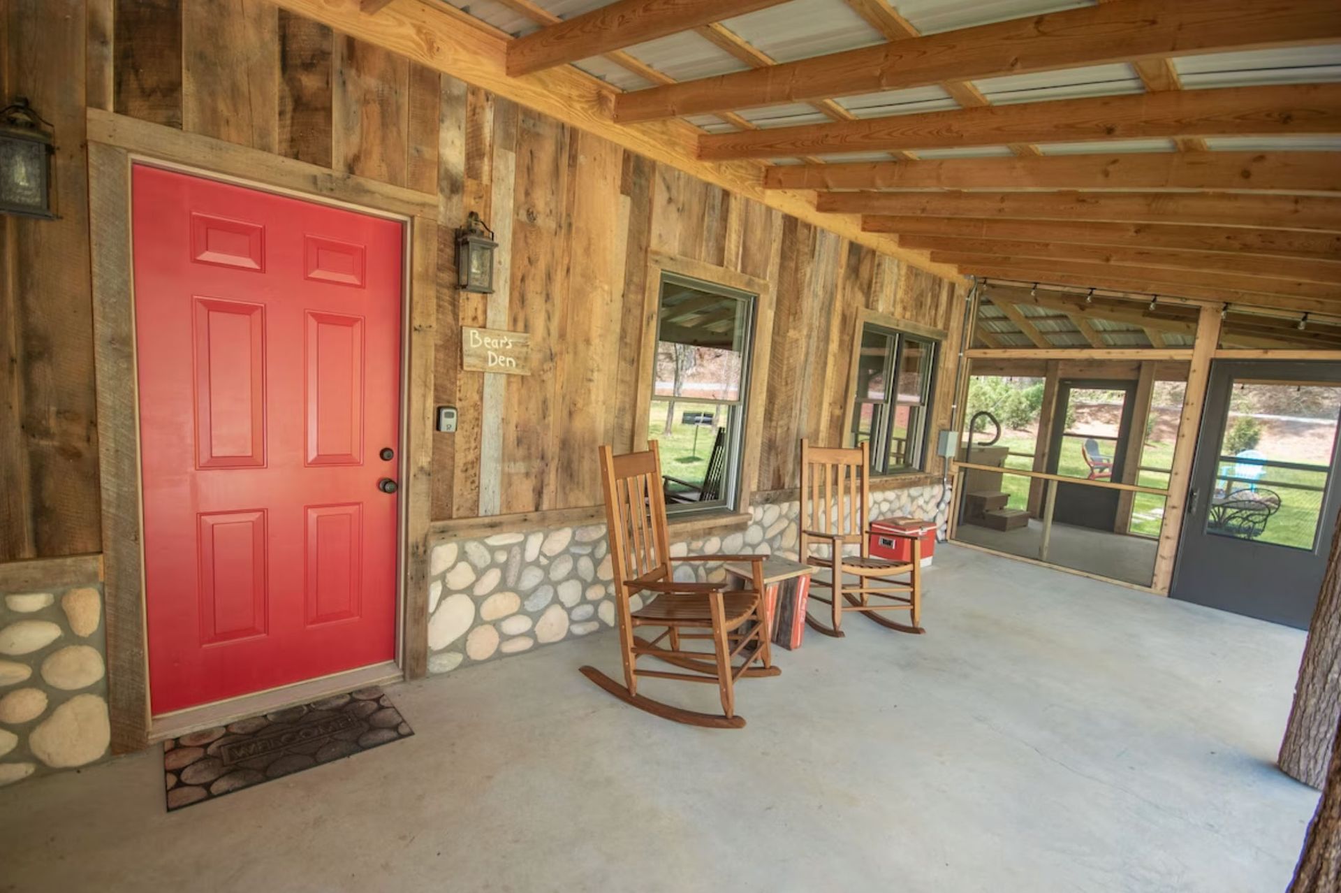 bears-den-porch