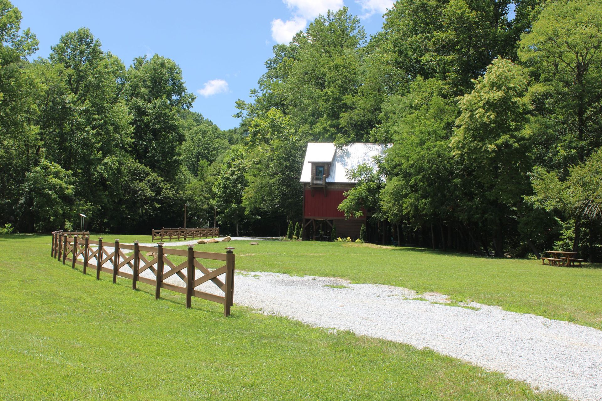 to Treehouse Hollow and Cabin Rentals