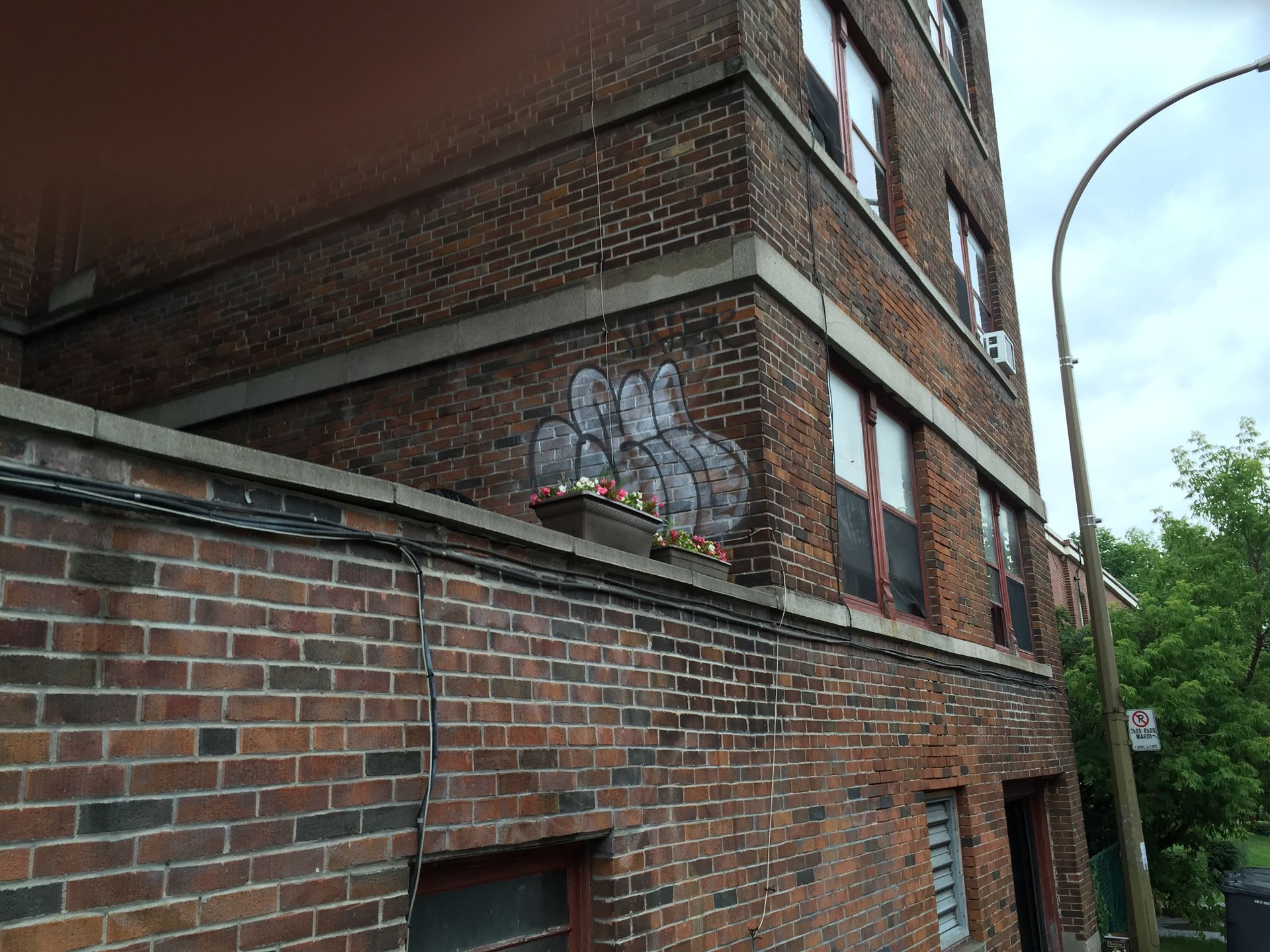 Effaçage graffitis, Nettoyage graffiti, décapage graffiti