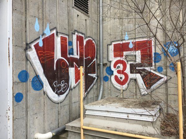 Nettoyage de graffiti au Parc Jean Drapeau