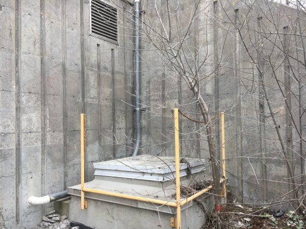 Nettoyage de graffiti au Parc Jean Drapeau