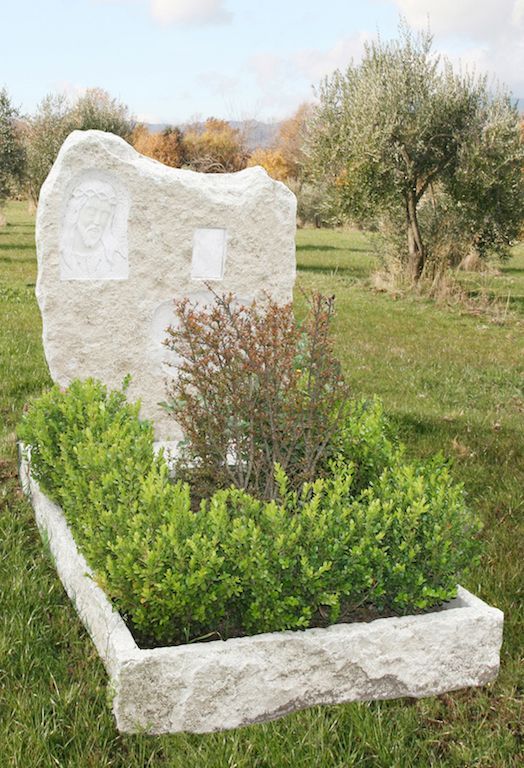 monumenti funebri