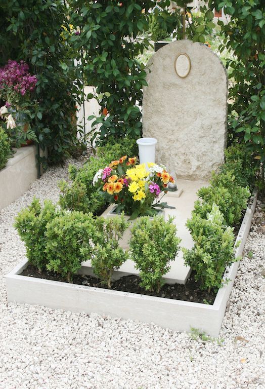 monumenti funebri