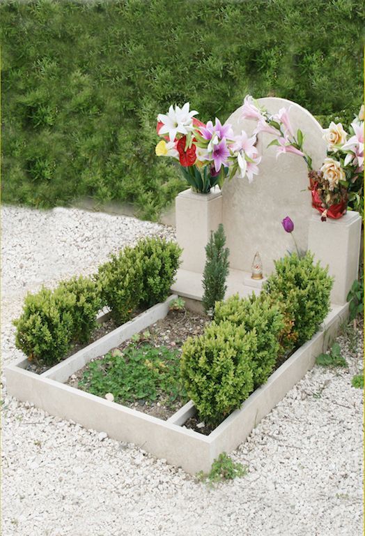 monumenti funebri