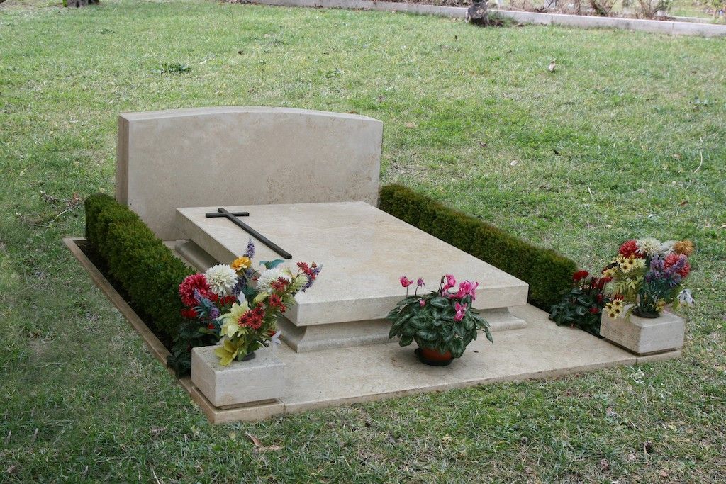 tombe in marmo