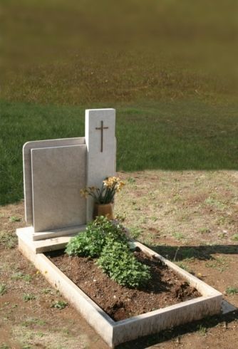 monumenti funebri