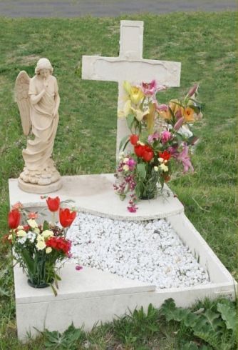 monumenti funebri