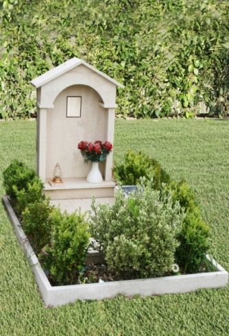 monumenti funebri