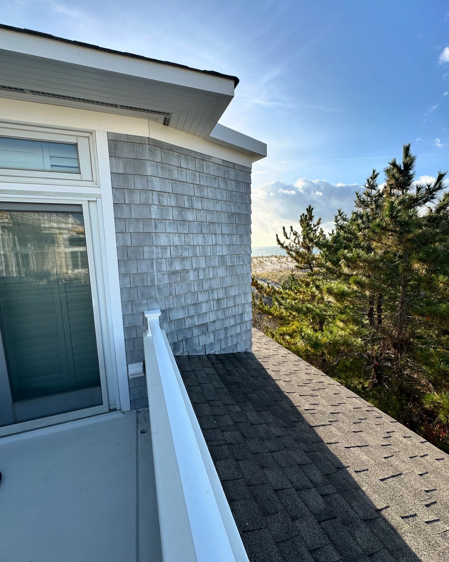 Best Ocean County painter custom home builder House Painter SPG Paint and Stain LBI Barnegat Light Manahawkin Beach Haven West Forked River Lacey NJ beach bay powerwash epoxy garage