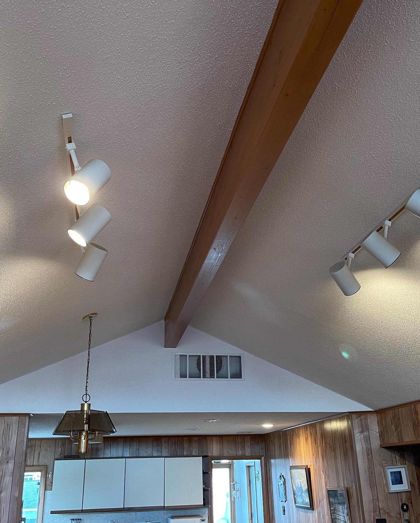 Best LBI painter, garage epoxy, interior, cedar, siding, SPG Paint, Manahawkin, Beach Haven West, Ship Bottom, Surf City, 