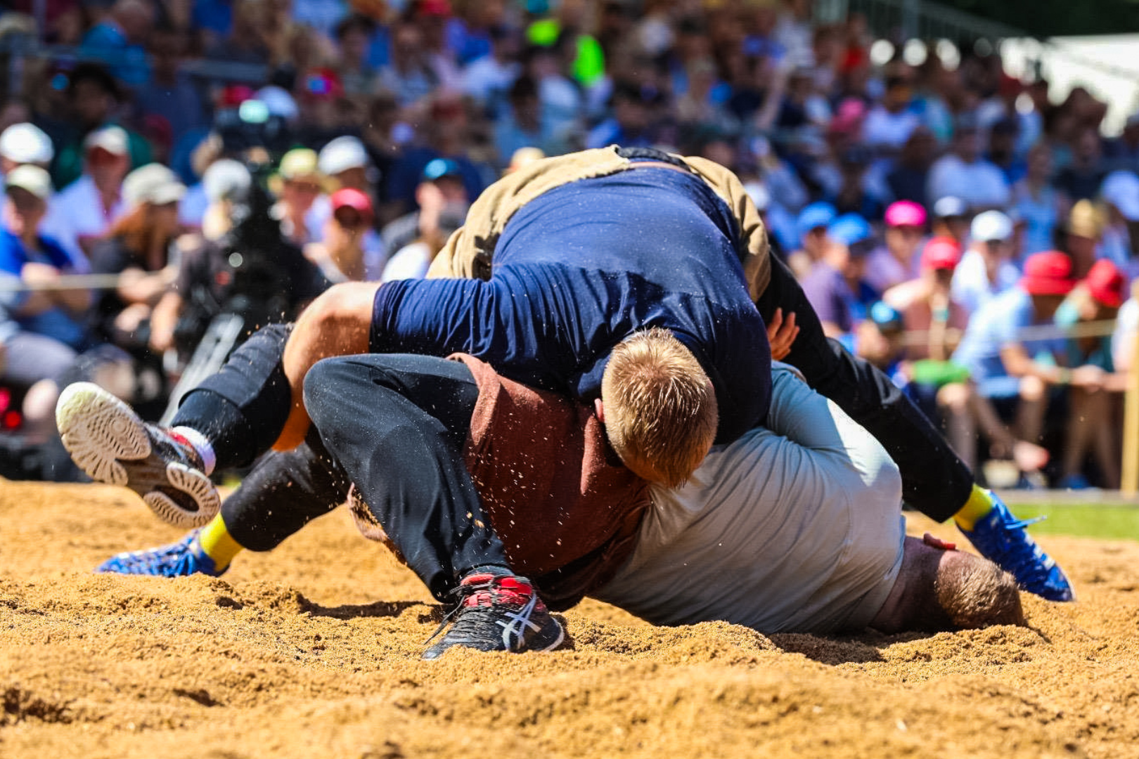 Adrian Odermatt während eines Gangs am Schwingfest