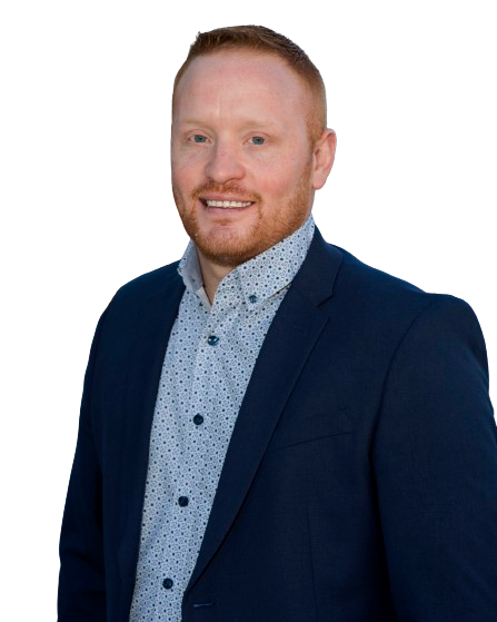 rencontrez Adam Schwartz, agent immobilier expérimenté à Redding, Californie