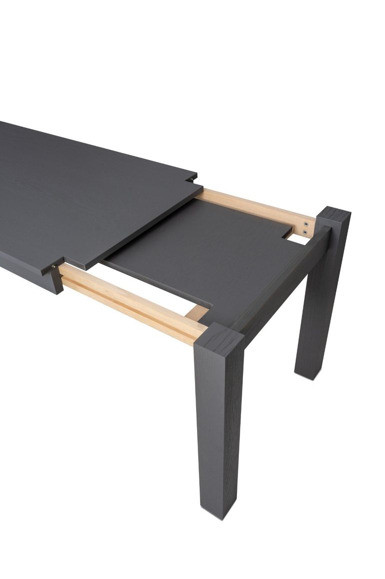 Tavolo in legno con piano in laminato
