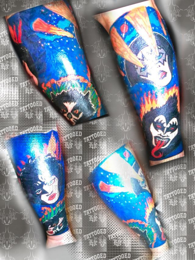 A close up of a person 's leg with a tattoo on it