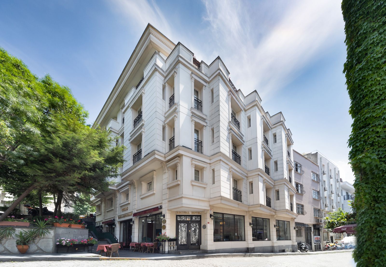 Recital Hotel