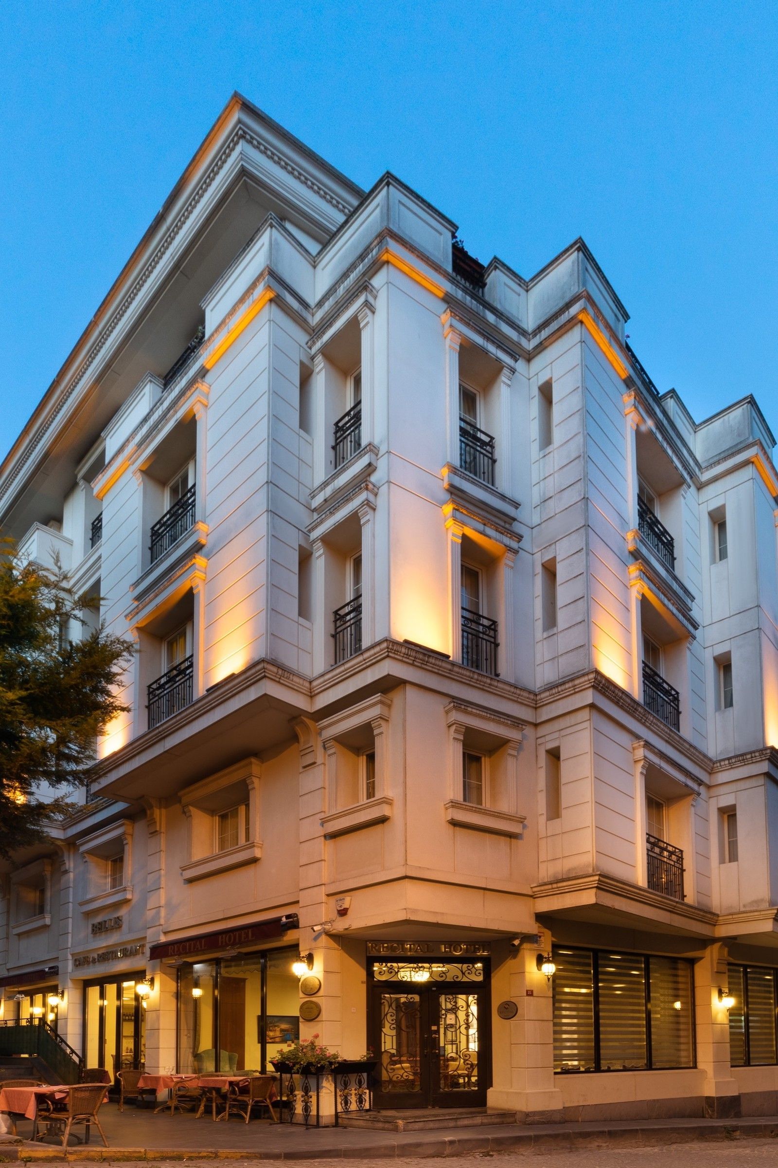 Recital Hotel