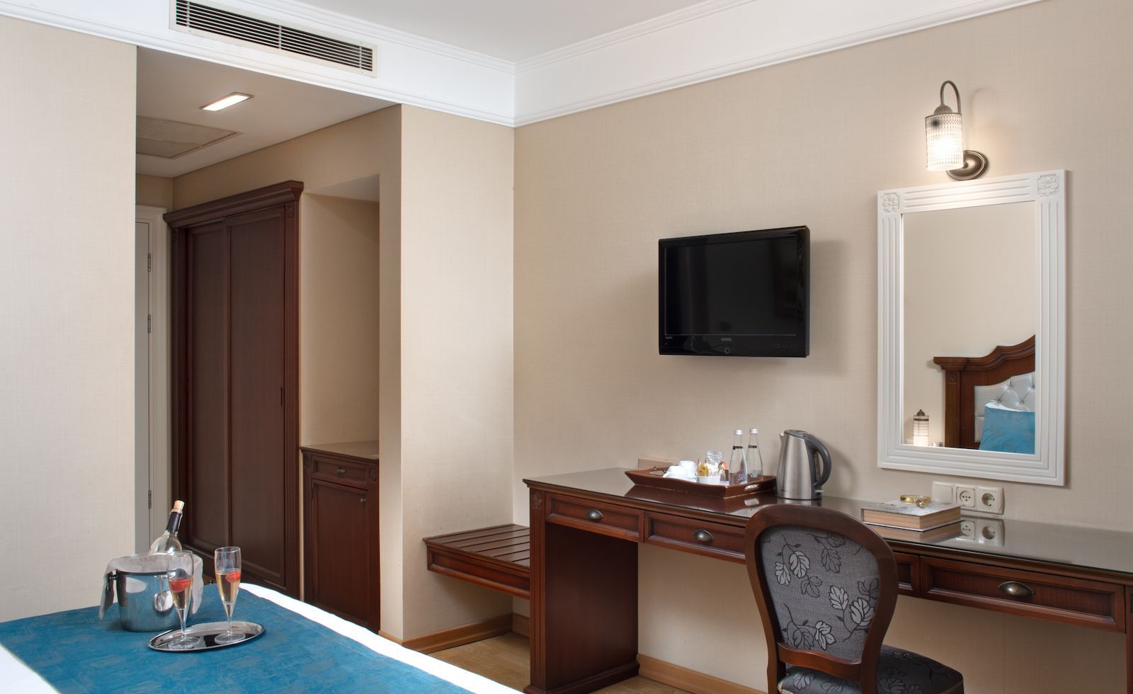 Recital Hotel