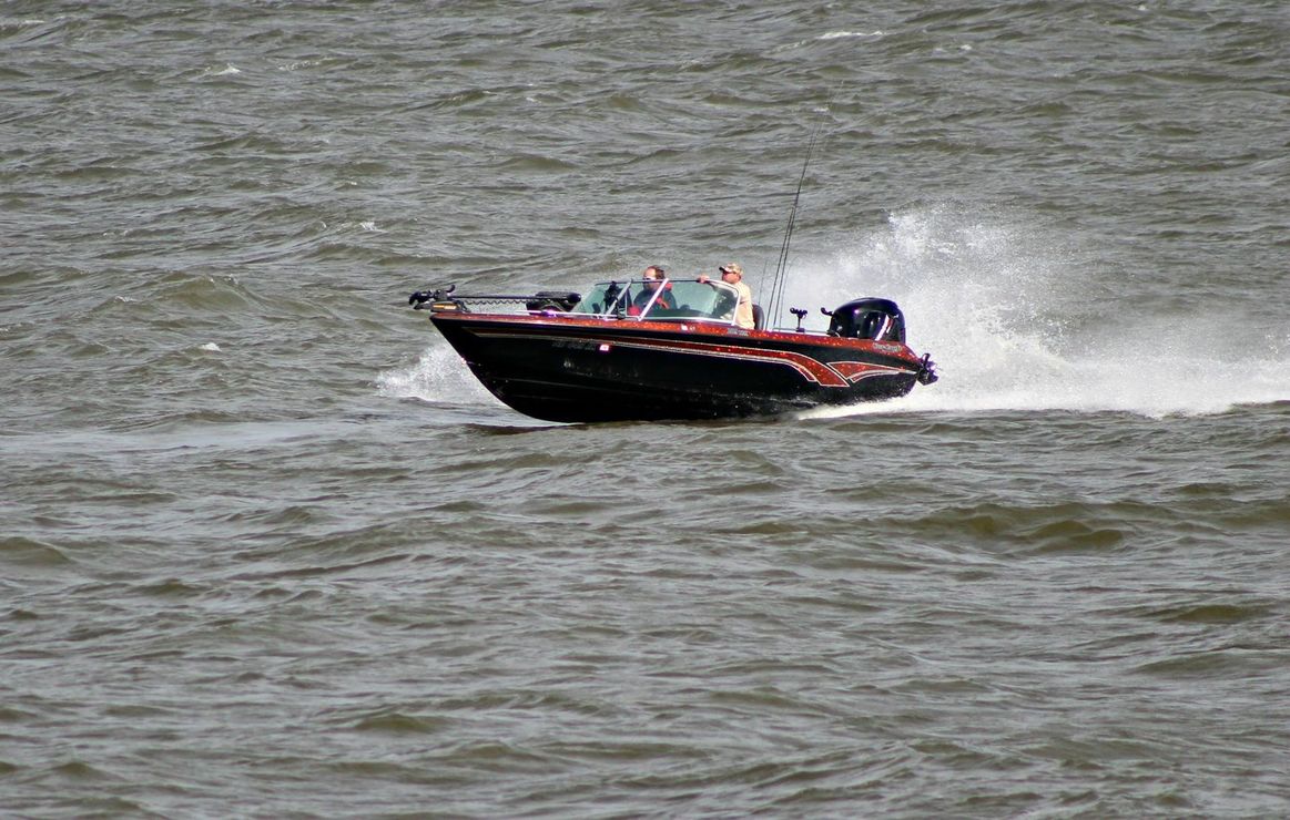 Lake Oahe Boat Service and Repair