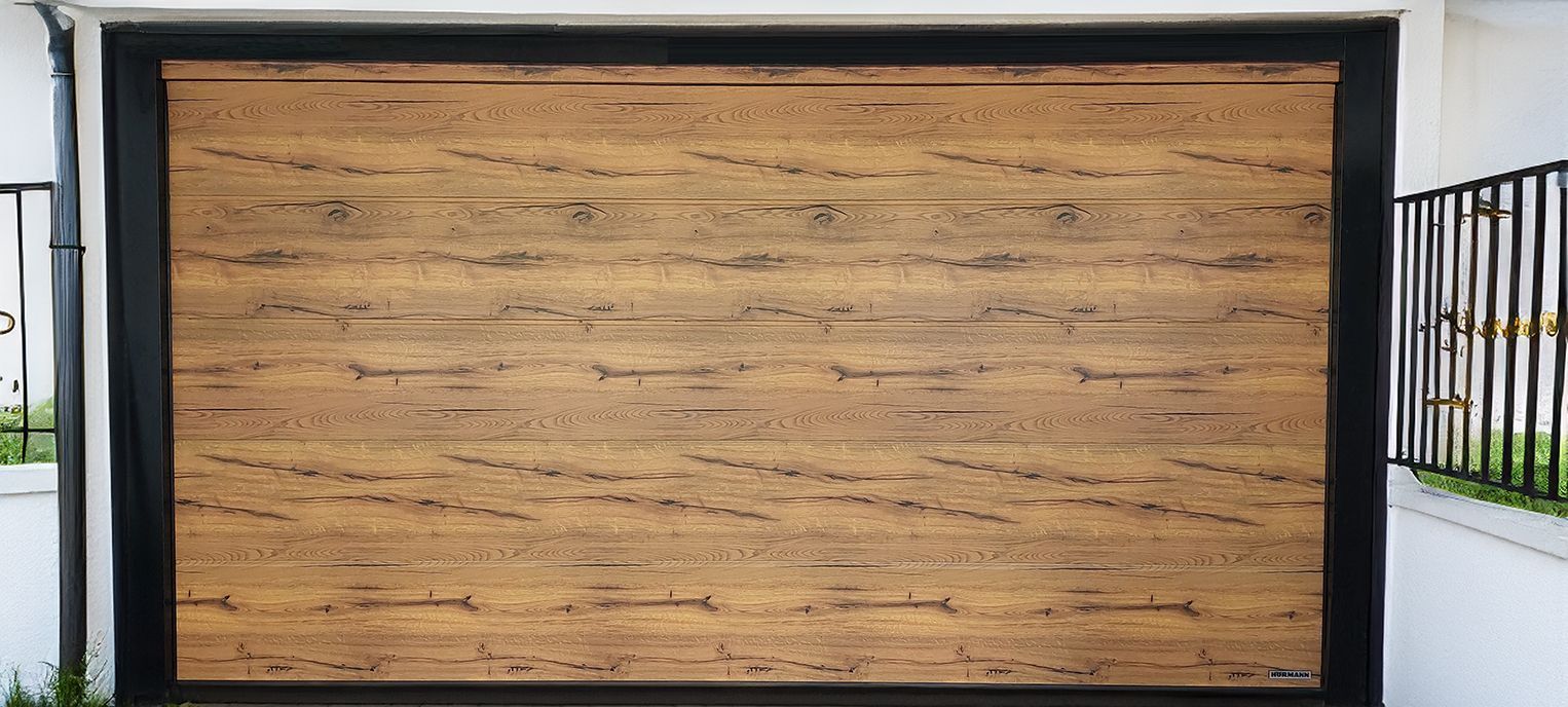 Portone sezionale Greca-L Duragrain Legno Fienile