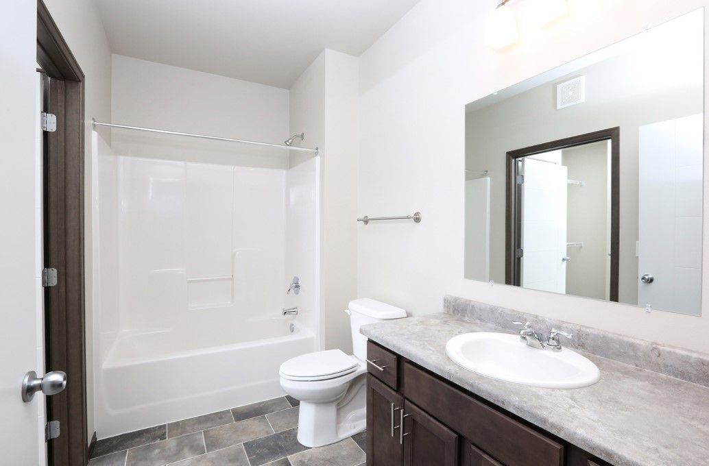 120 Flats - Image 3