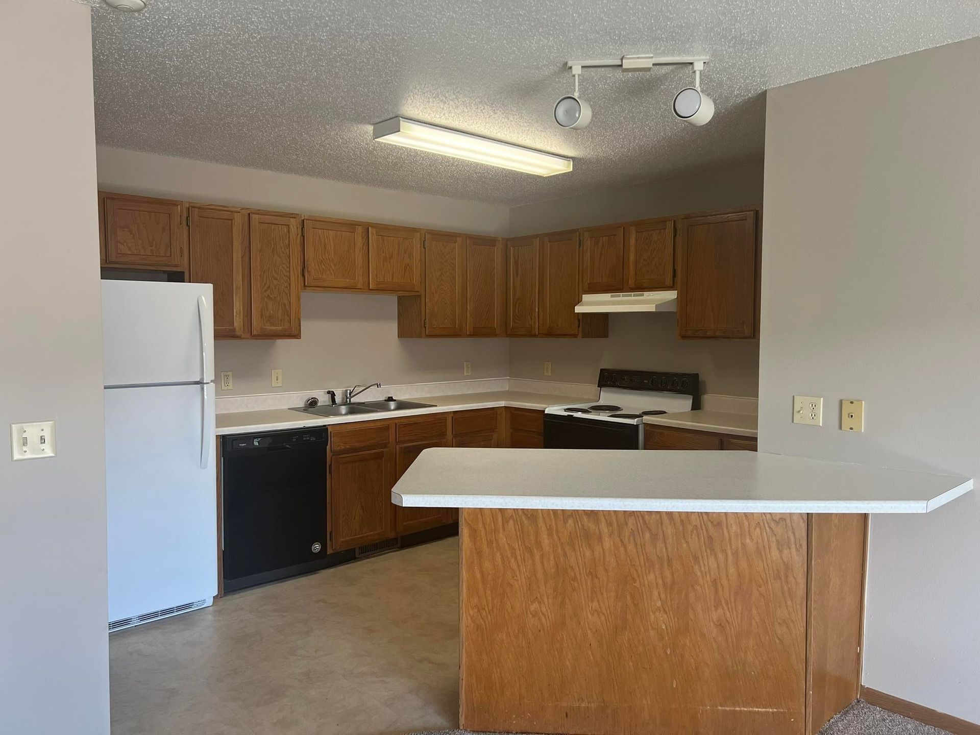 East Briar Estates - Image 2