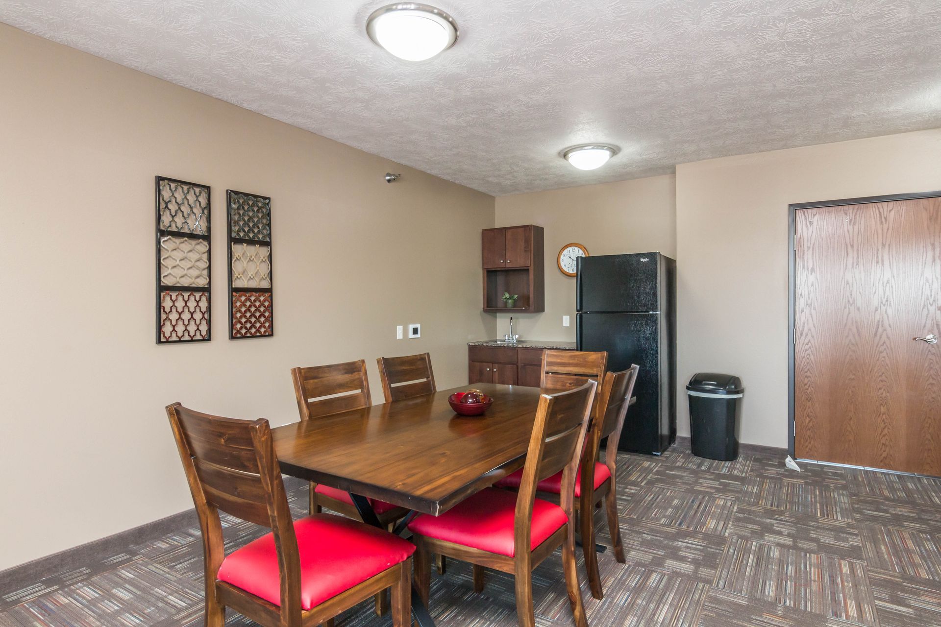 Prairie Vista Apartments - Image 2