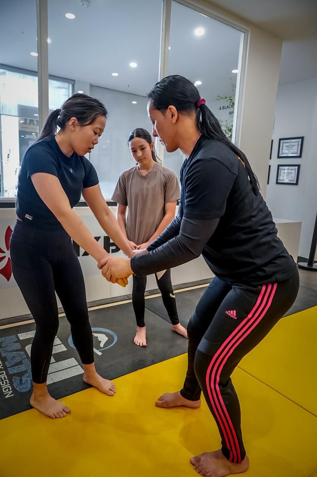 Women's Jiu-Jitsu program training together