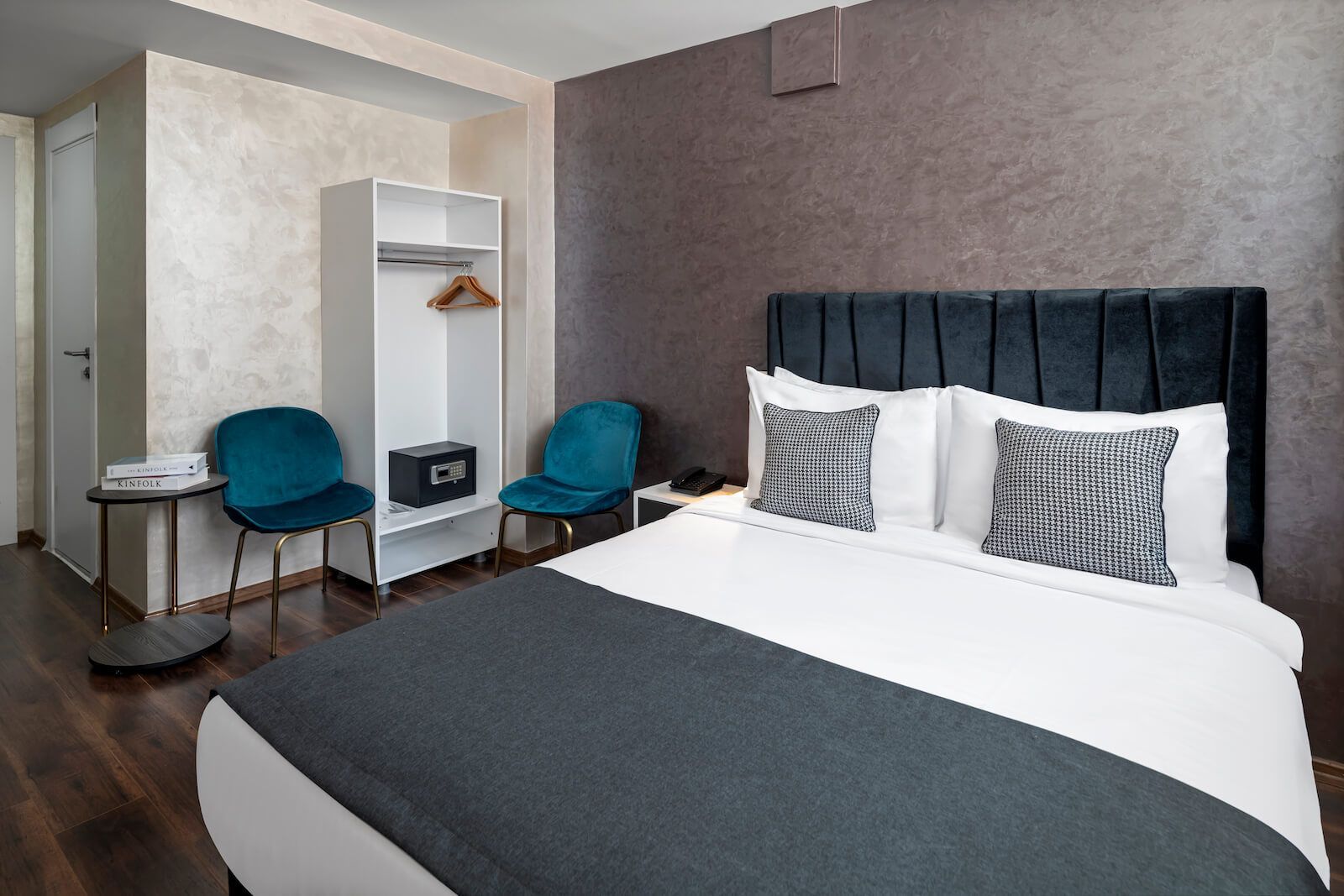 Istanbul Efes Hotel Explore Istanbul Historical Places