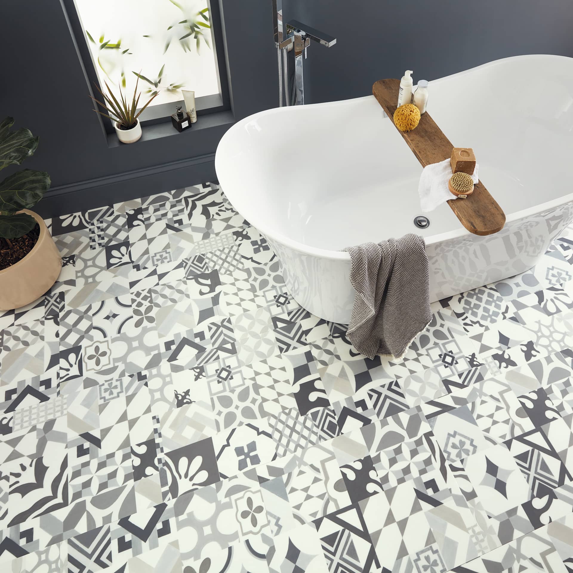 Vinyl Plank Flooring in Niagara Falls, NY