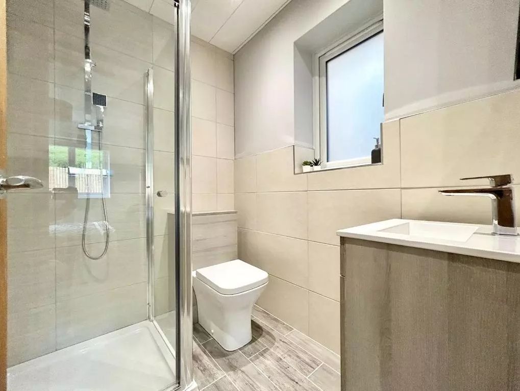 Ensuite Image